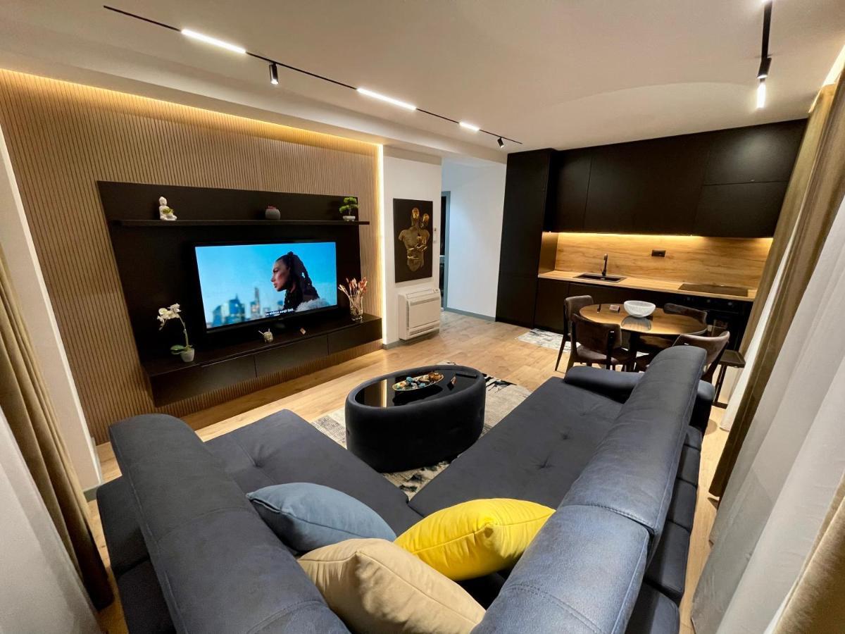 Queens Luxury Apartments Tirana Buitenkant foto
