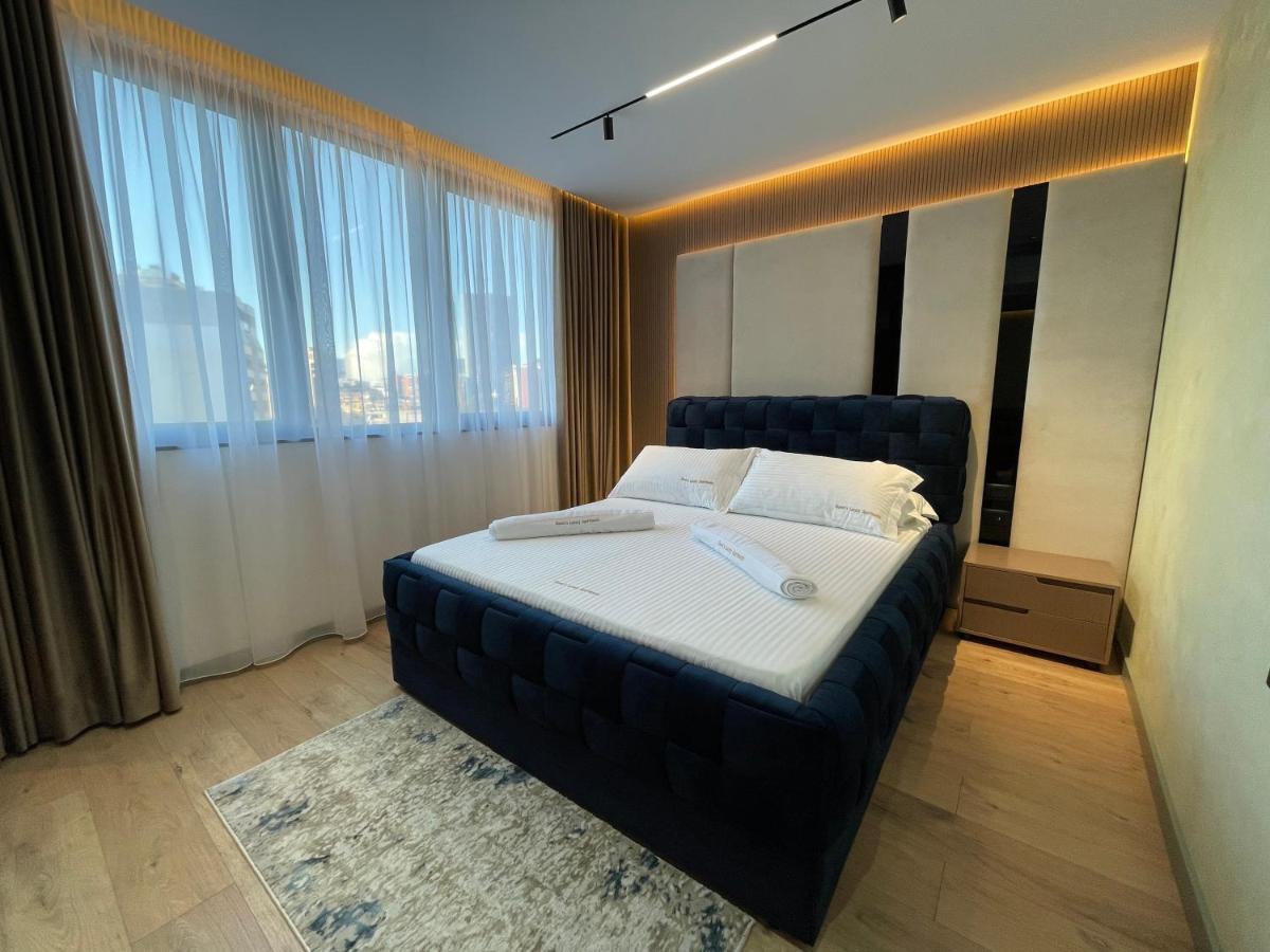 Queens Luxury Apartments Tirana Buitenkant foto