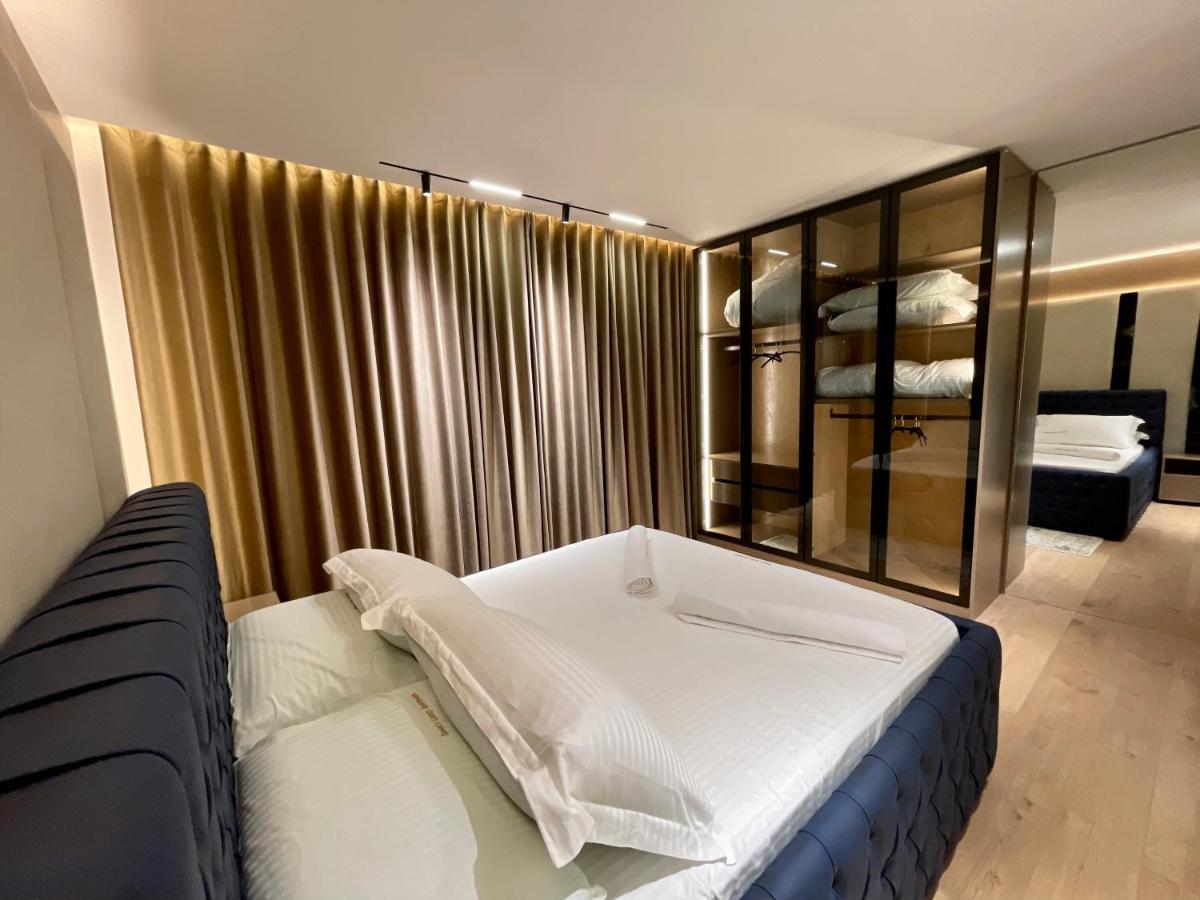 Queens Luxury Apartments Tirana Buitenkant foto