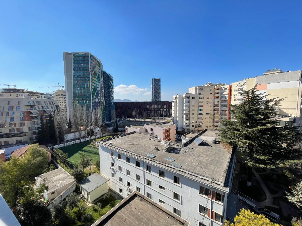 Queens Luxury Apartments Tirana Buitenkant foto