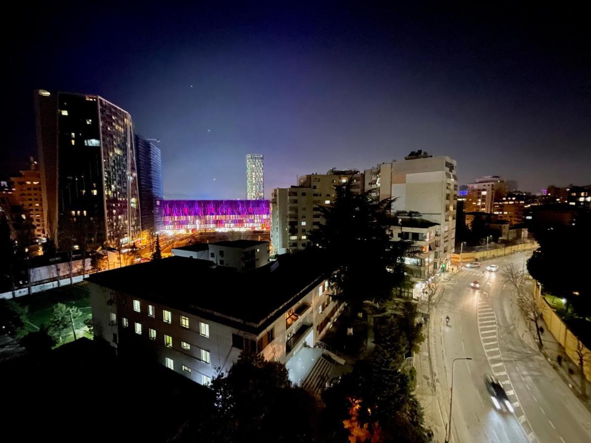 Queens Luxury Apartments Tirana Buitenkant foto